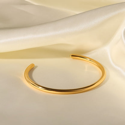 Ara Gold Bangle